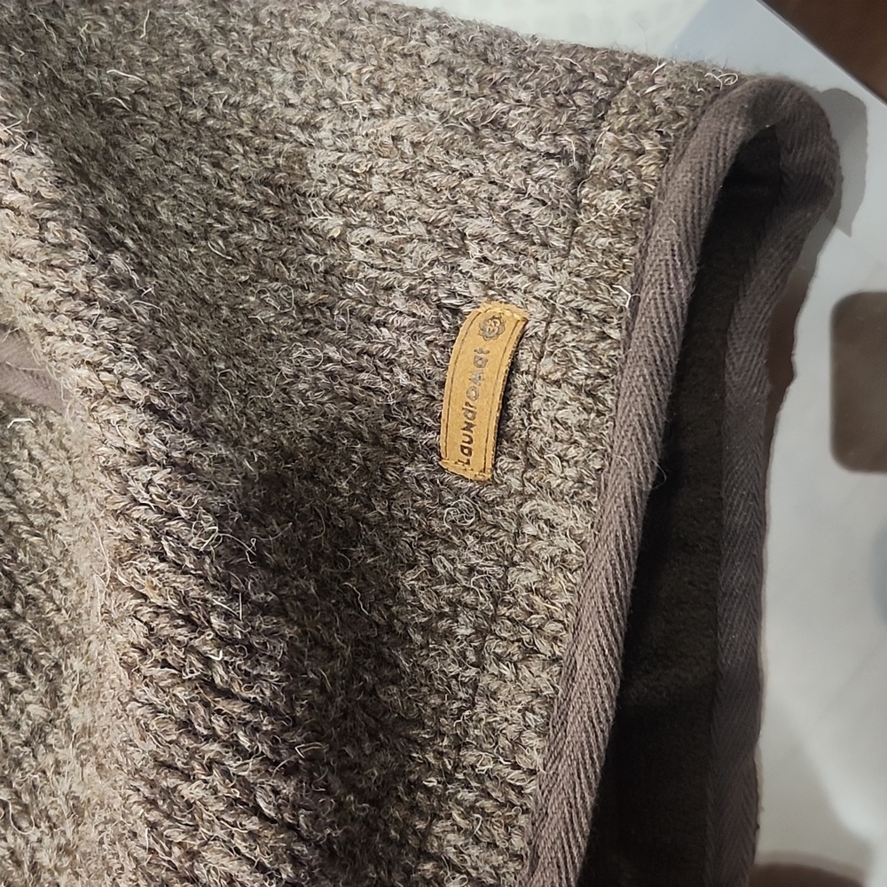 Laundromat The Oxford Sweater Jacket Medium Handmade Wool Knit Brown Like New - Picture 9 of 13